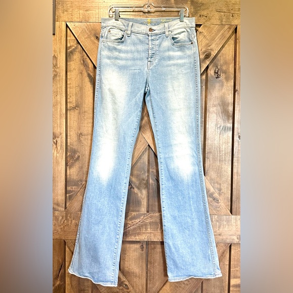 Like New!! 7FAMK Light Wash High Waist Vintage Bootcut Jeans - Picture 2 of 15